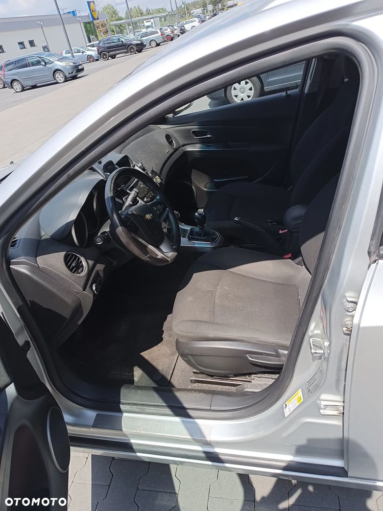 Chevrolet Cruze 1.7 D LT+ - 8