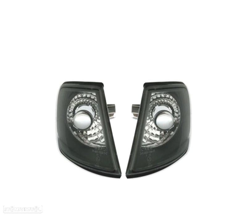 INTERMITENTES DIANTEIROS AUDI A3 8L 96-00 FUNDO PRETO - 1