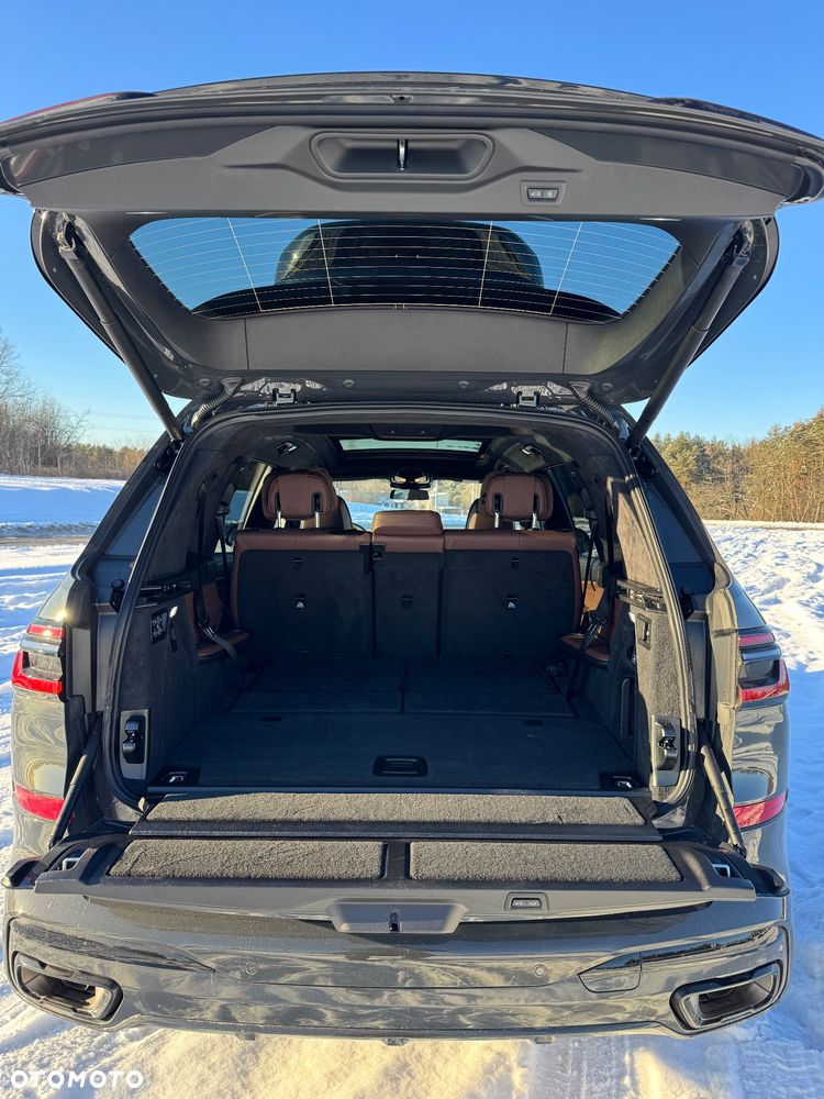 BMW X7 - 35