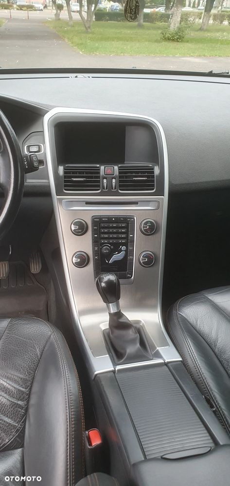 Volvo XC 60 D3 Momentum - 16