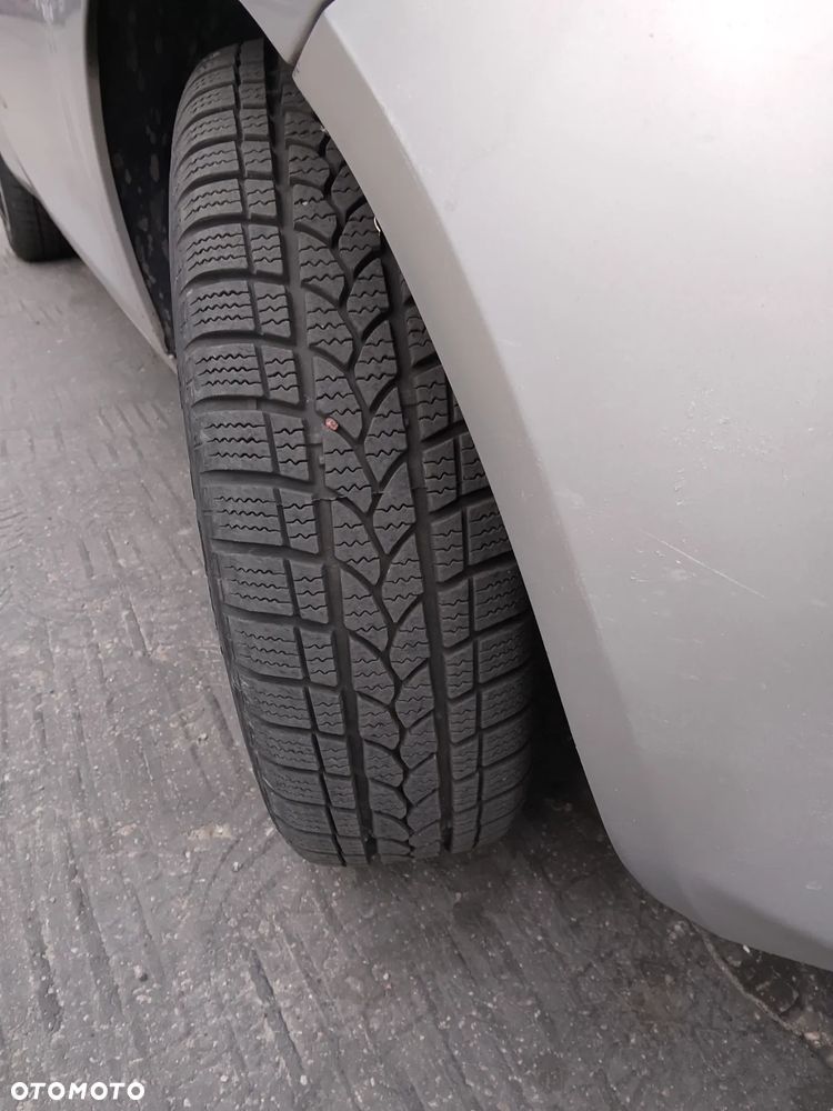 Ford KA 1.2 Titanium (air2) - 12