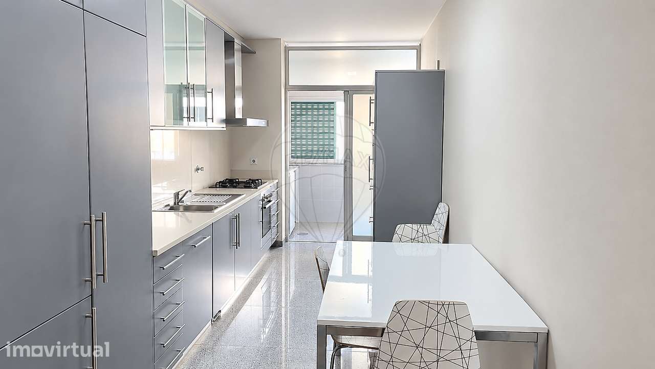 Apartamento T2 para arrendamento - Grande imagem: 4/14