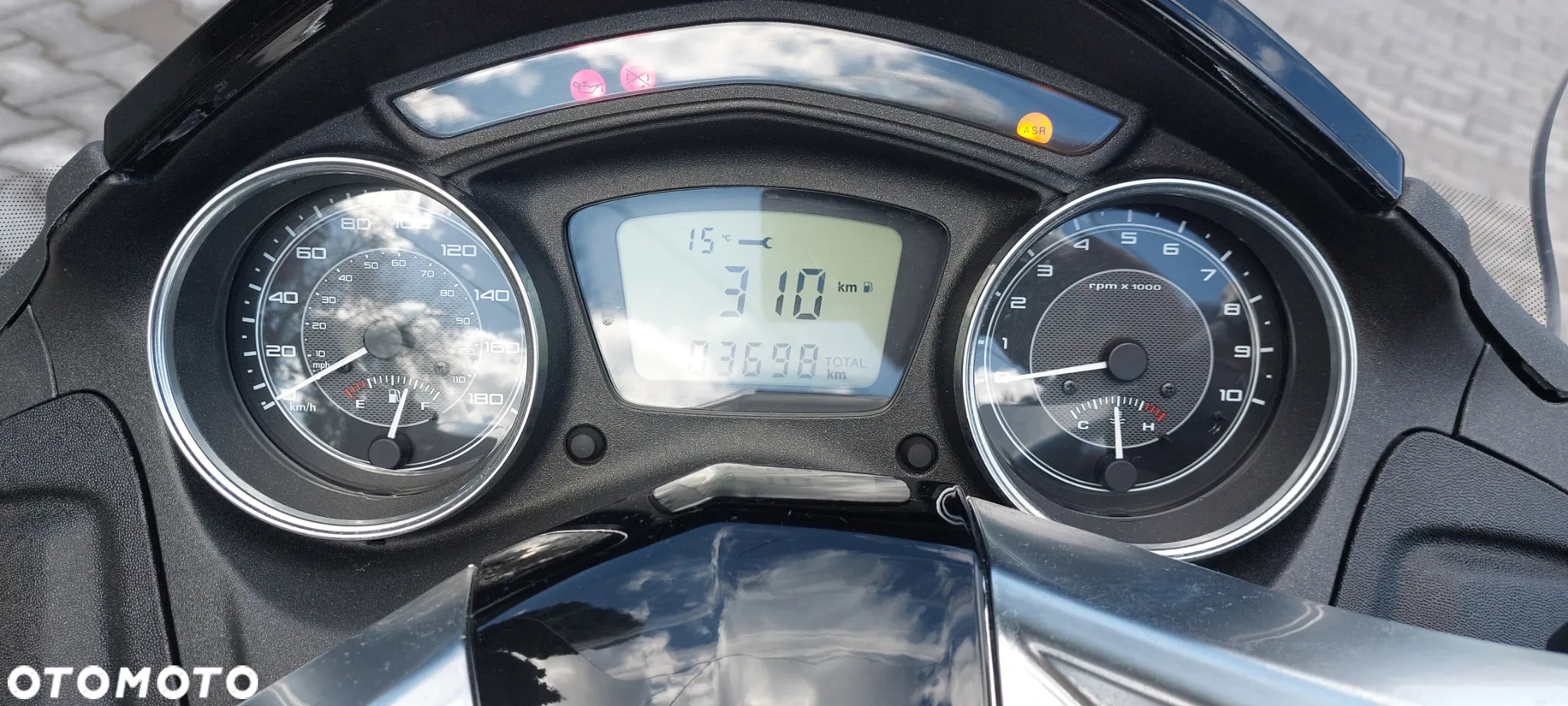 Piaggio X10 - 12
