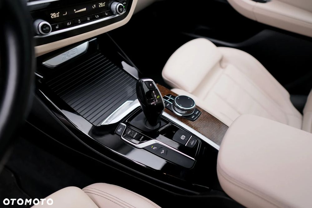 BMW X3 xDrive30i xLine - 27