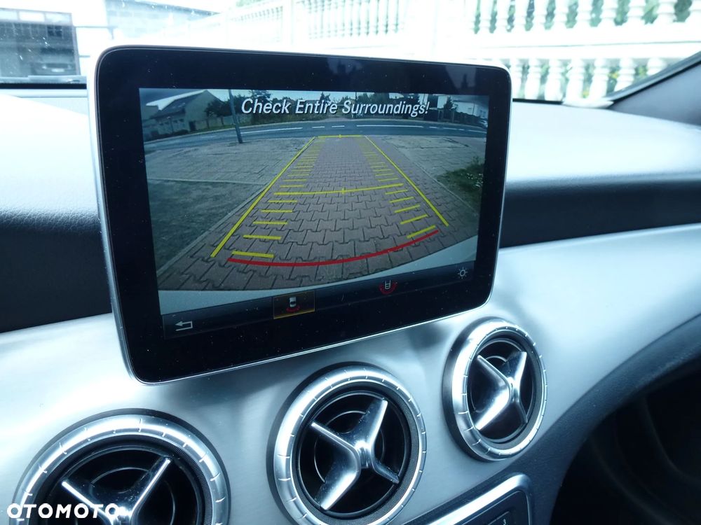 Mercedes-Benz CLA 250 4Matic 7G-DCT AMG Line - 17