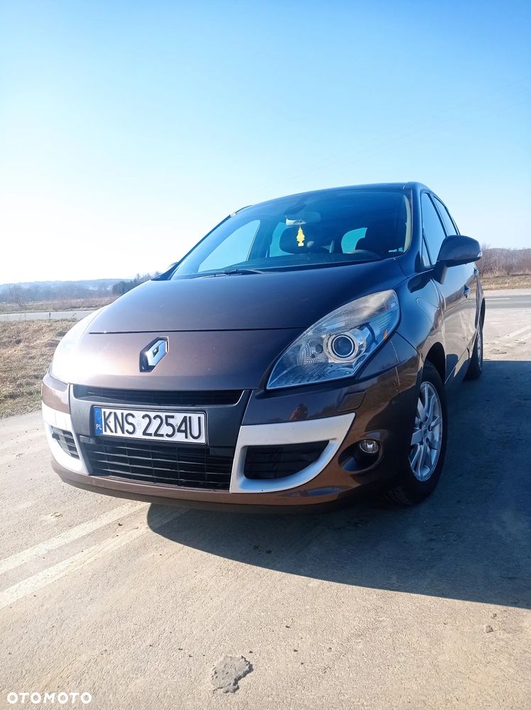 Renault Scenic - 1