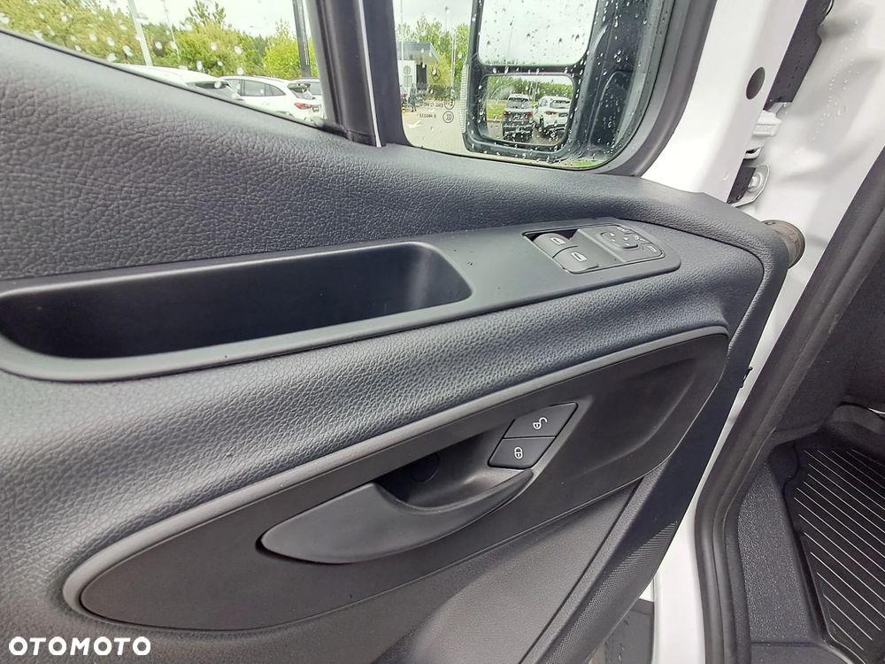 Mercedes-Benz Sprinter 319 CDI Furgon PRO  Ekstra Długi 4325+mm - 16