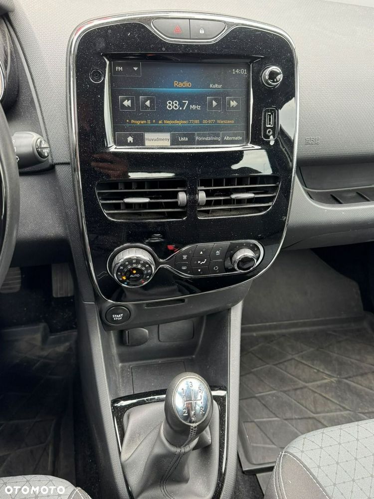 Renault Clio - 22