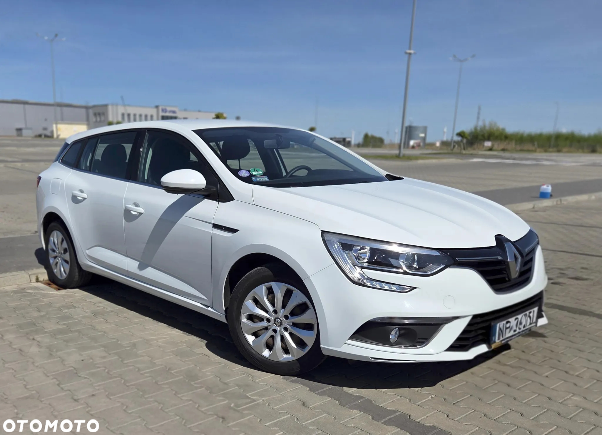 Renault Megane 1.6 SCe Life - 9
