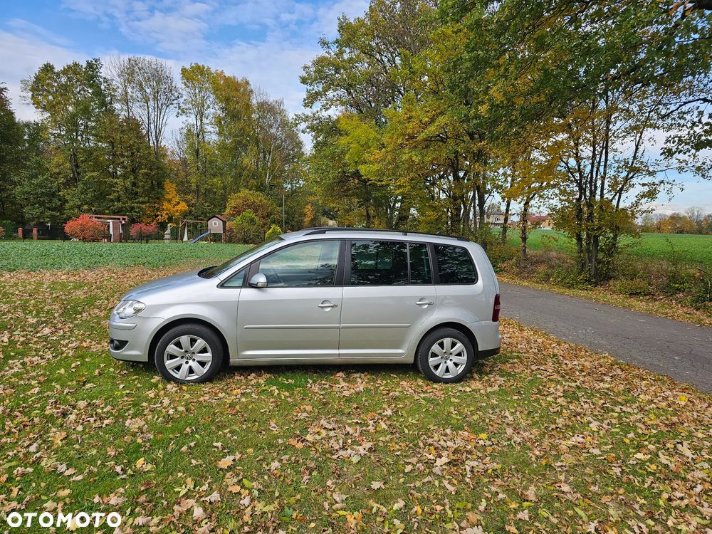 Volkswagen Touran 1.9 TDI Basis DSG - 9