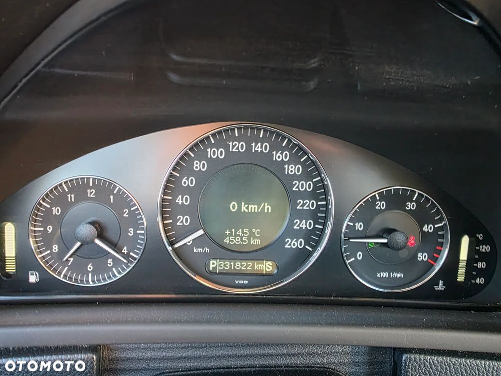 Mercedes-Benz CLK - 13
