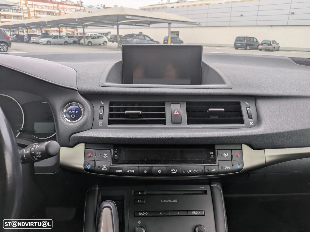 Lexus CT 200h Executive+ - 12