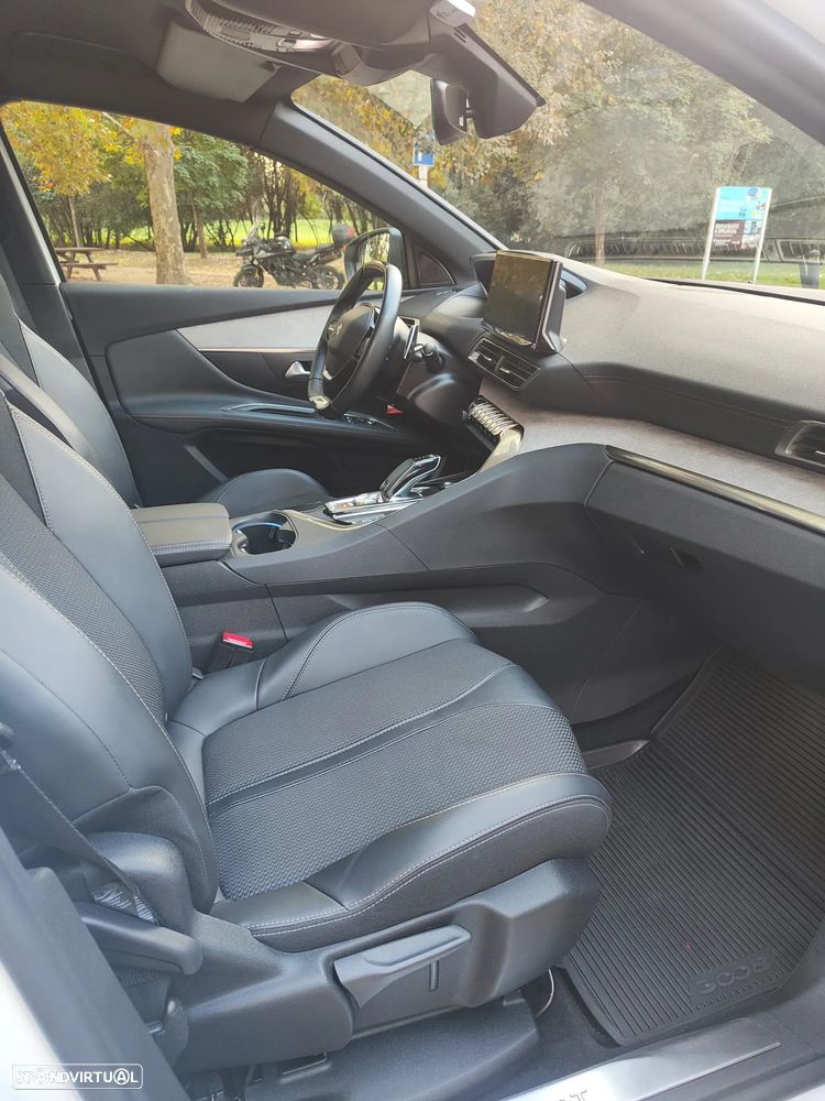 Peugeot 3008 1.5 BlueHDi GT Pack EAT8 - 26