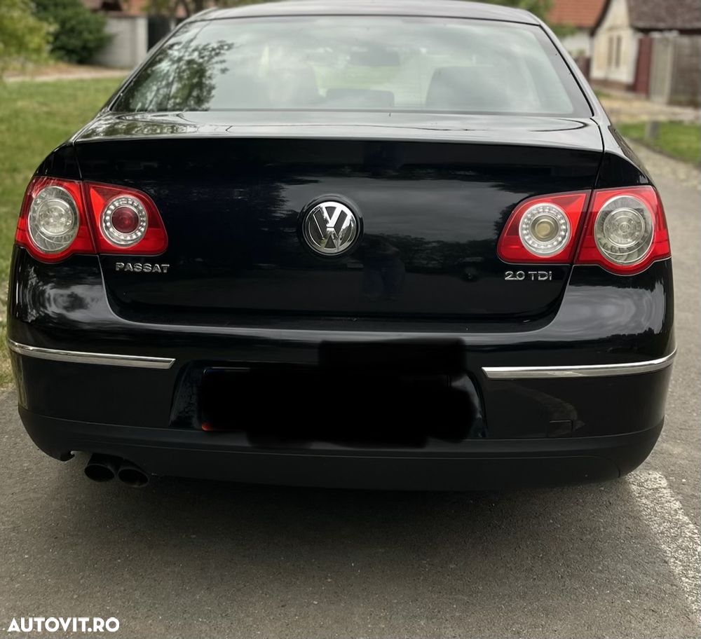 Volkswagen Passat - 2