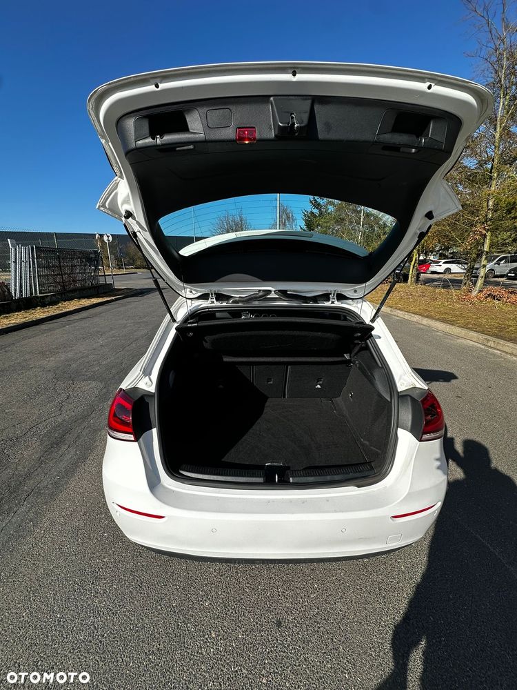 Mercedes-Benz Klasa A 180 7G-DCT Style - 5