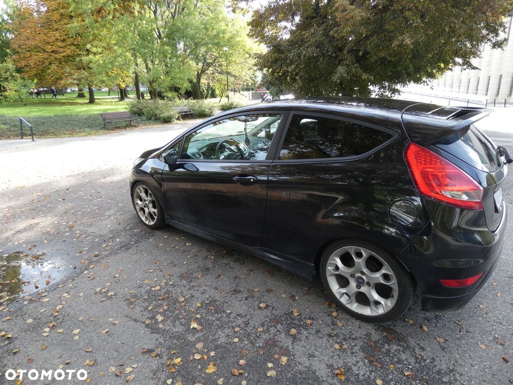 Ford Fiesta - 6