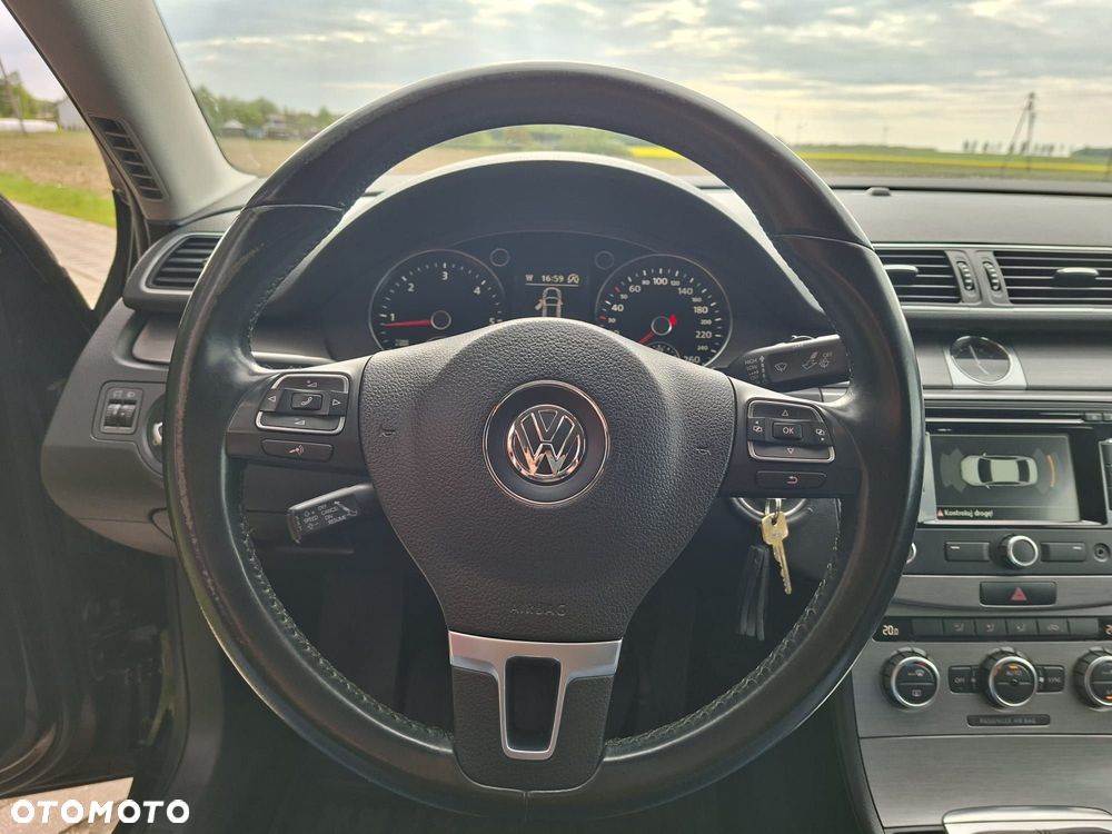 Volkswagen Passat 1.6 TDI BlueMotion Technology Highline - 15