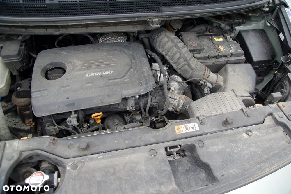 Kia Carens 1.7 CRDi XL 7os - 40