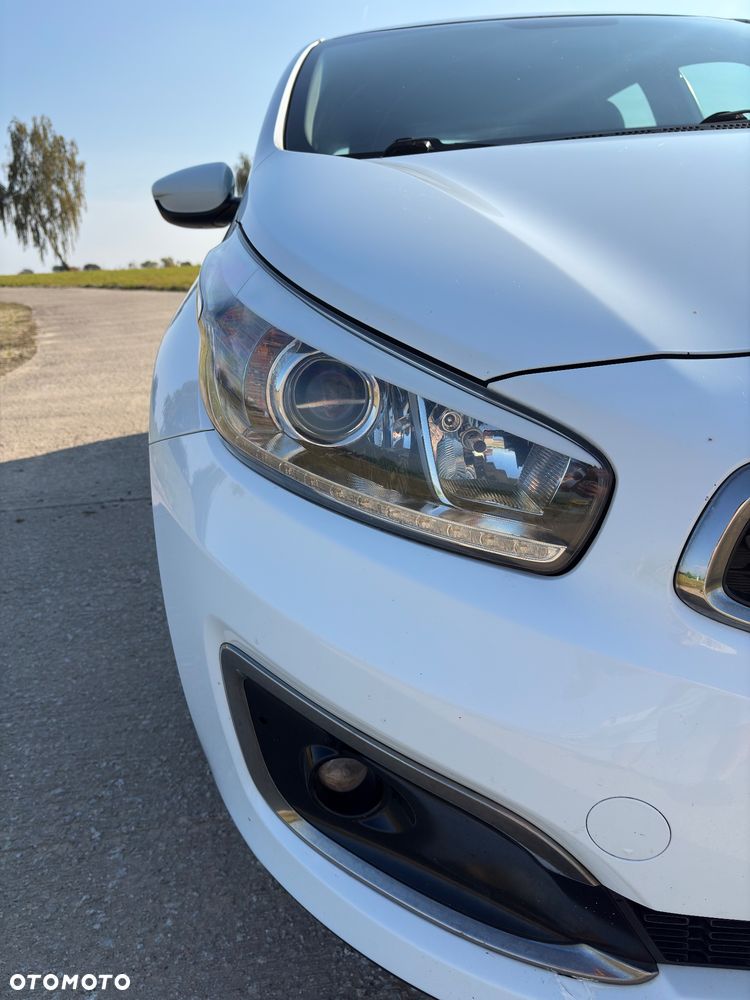 Kia Ceed - 29