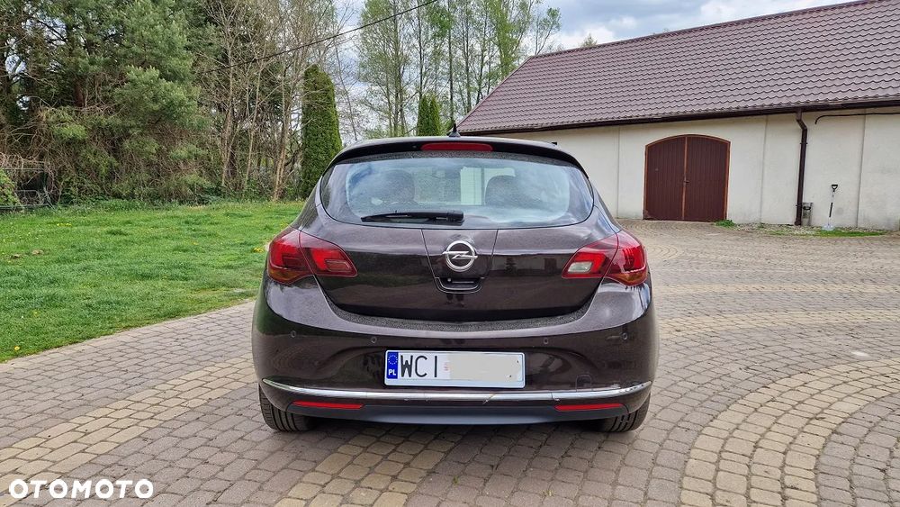 Opel Astra 1.7 CDTI Executive S&S - 13