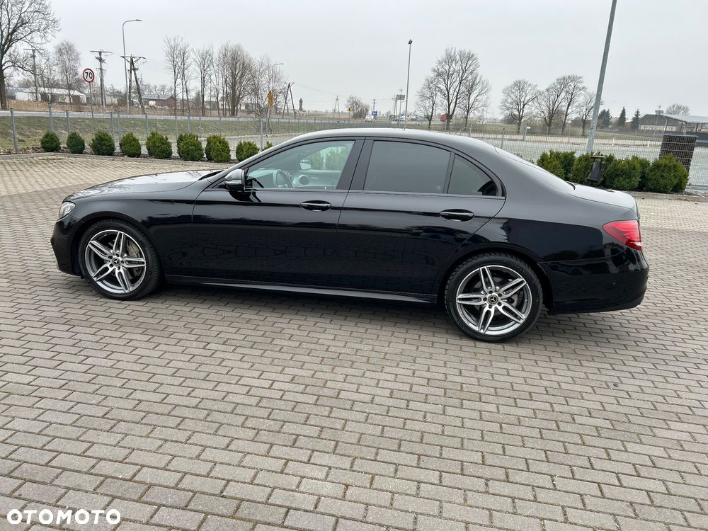 Mercedes-Benz Klasa E 220 d 9G-TRONIC AMG Line - 5