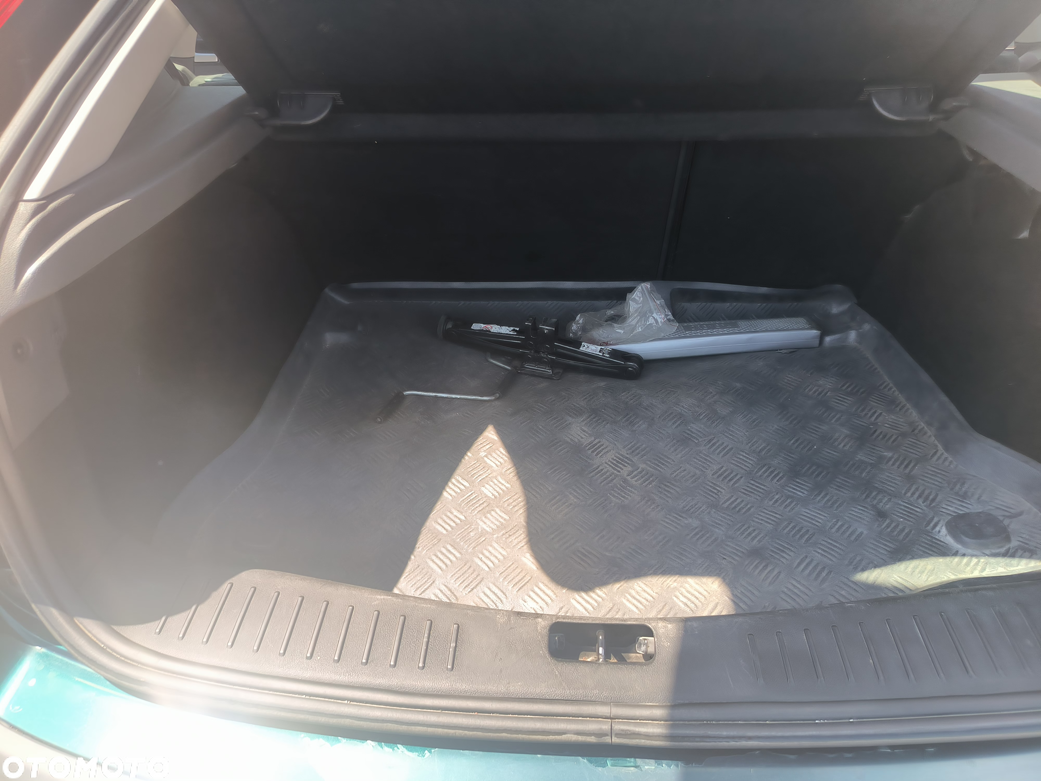 Ford Focus 2.0 Ghia - 9