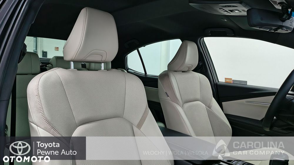 Toyota Camry - 6