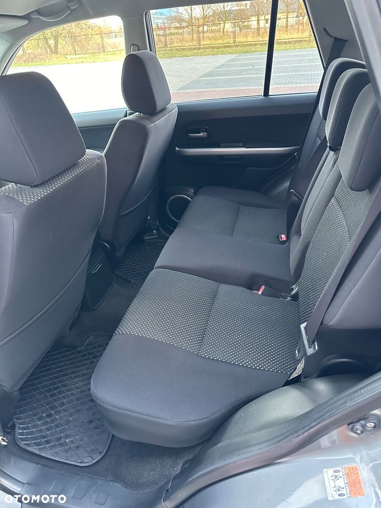 Suzuki Grand Vitara - 11