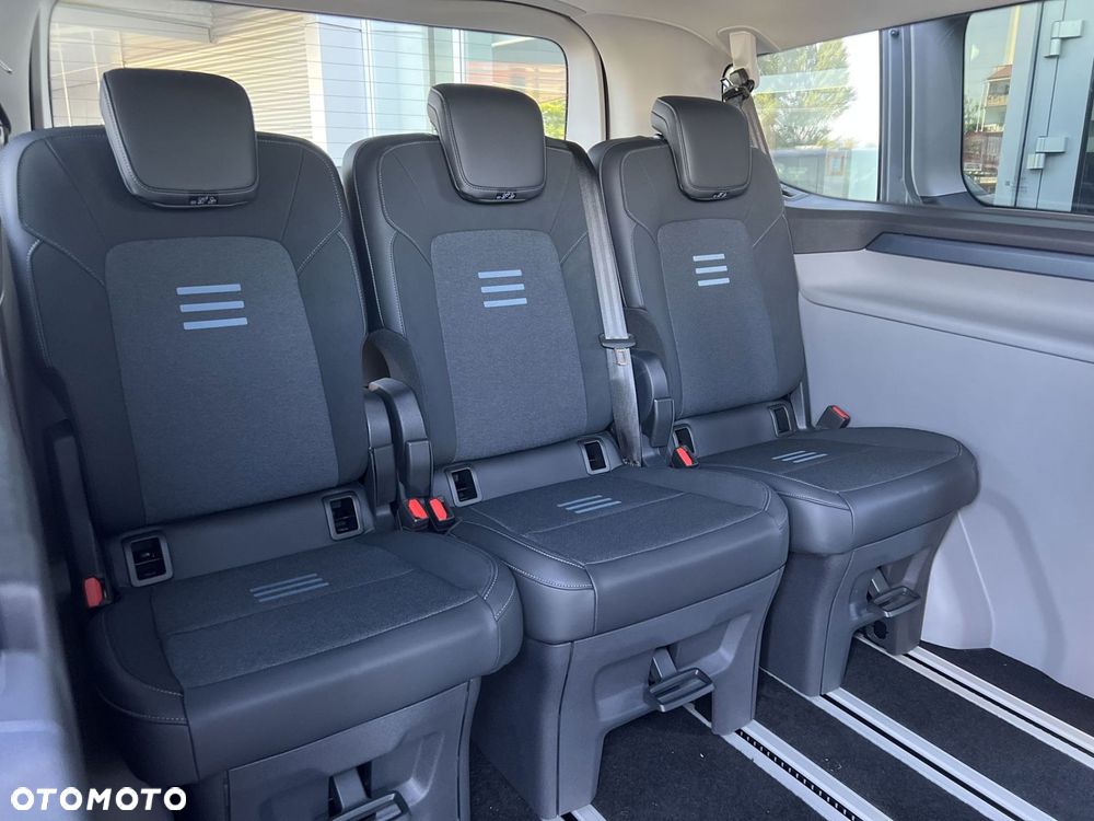 Ford Tourneo Custom - 20