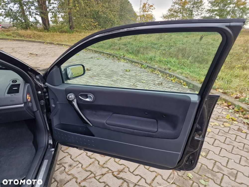 Renault Megane 2.0 dCi GT - 12