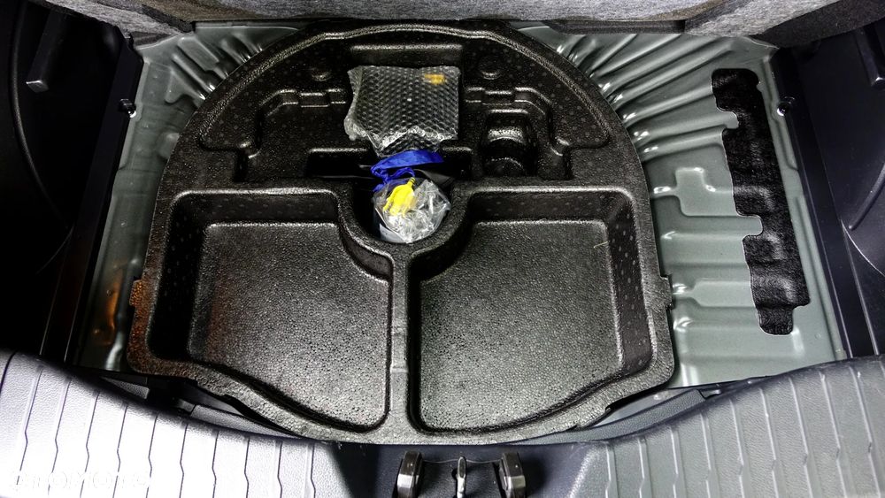 SsangYong/KGM Tivoli - 30