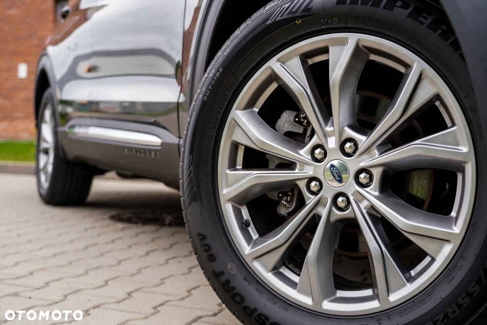 Ford Explorer - 18