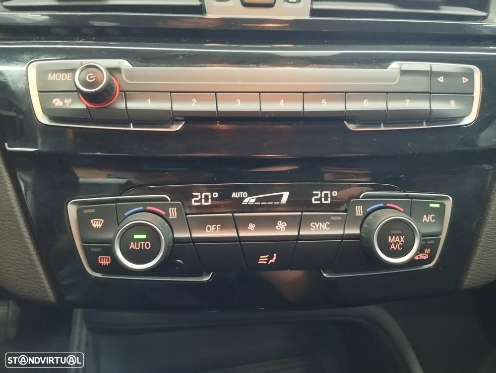 BMW X1 25 e xDrive Corporate Edition - 38