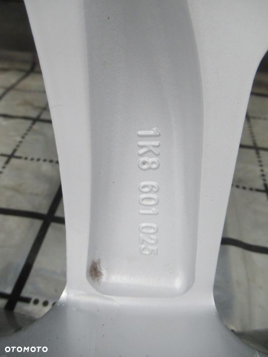 FELGA ALUMINIOWA VW SCIROCCO 7.0Jx17H2 ET33 5x112 1K8601025 - 14