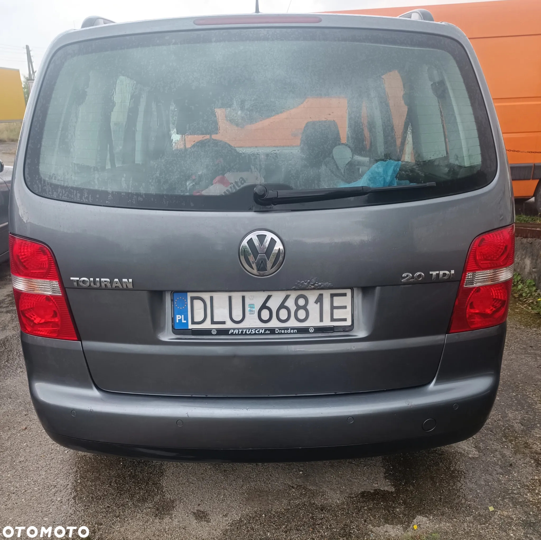 Volkswagen Touran 2.0 TDI Trendline - 6