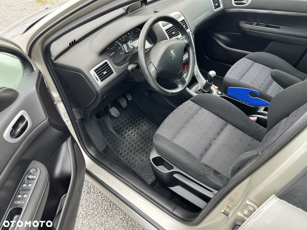 Peugeot 307 - 8