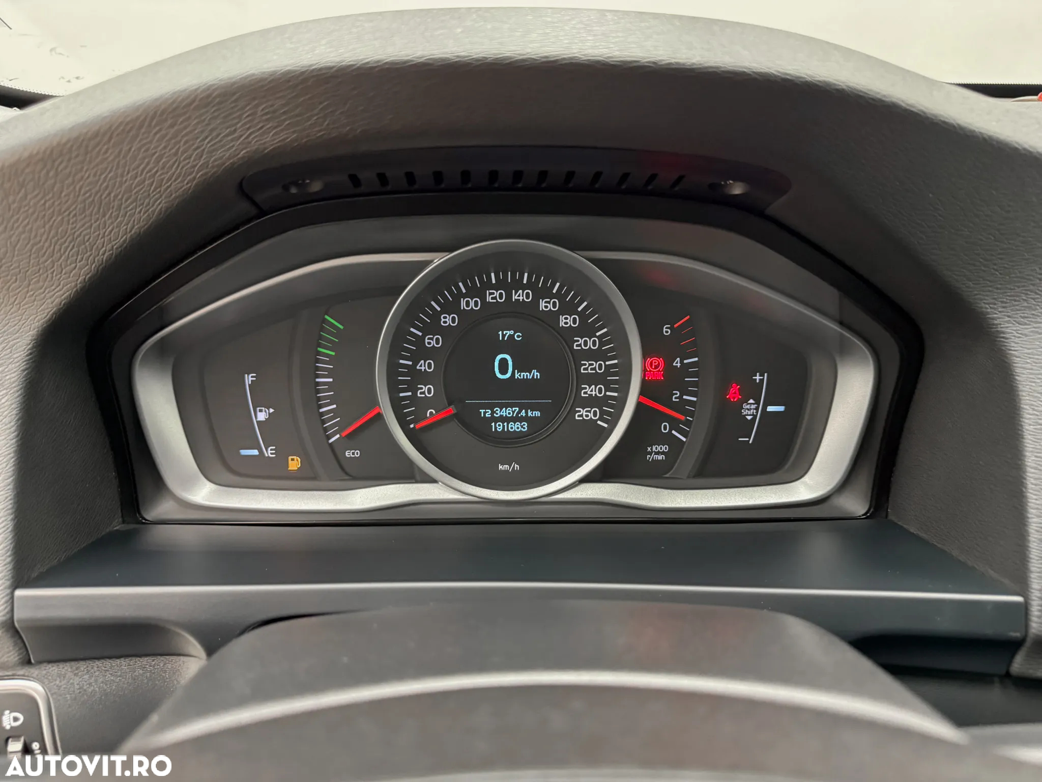 Volvo V60 D2 ECO Start-Stop Momentum - 24