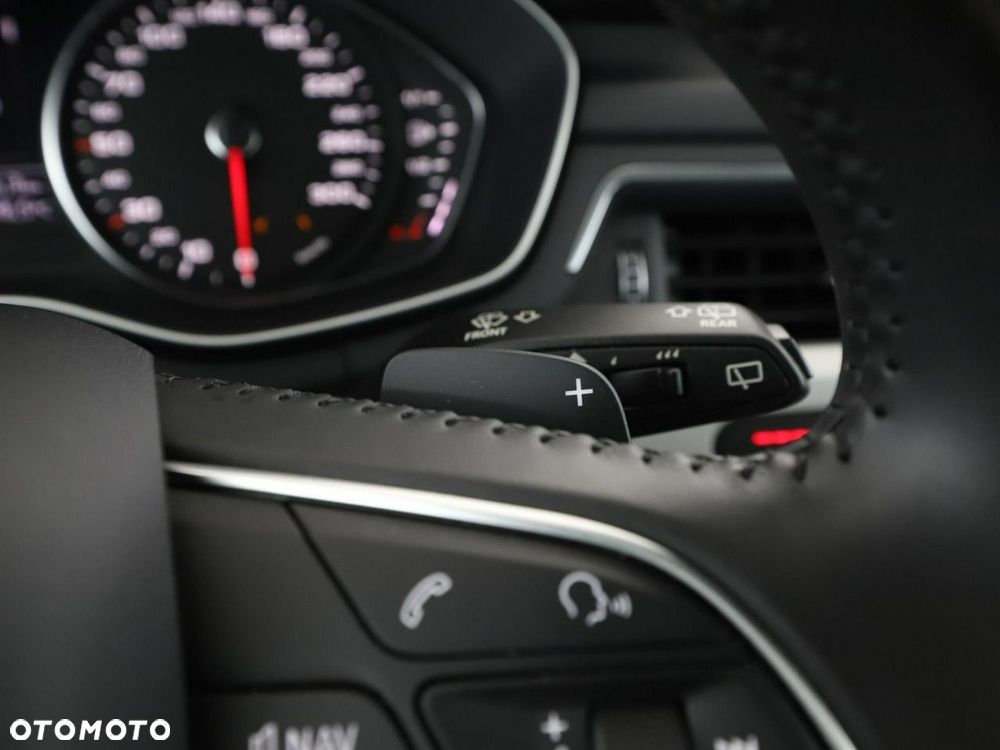 Audi A4 Avant 35 TDI S tronic - 31