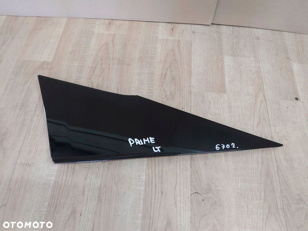 TOYOTA Prius PRIME zaślepka błotnika lewy tył