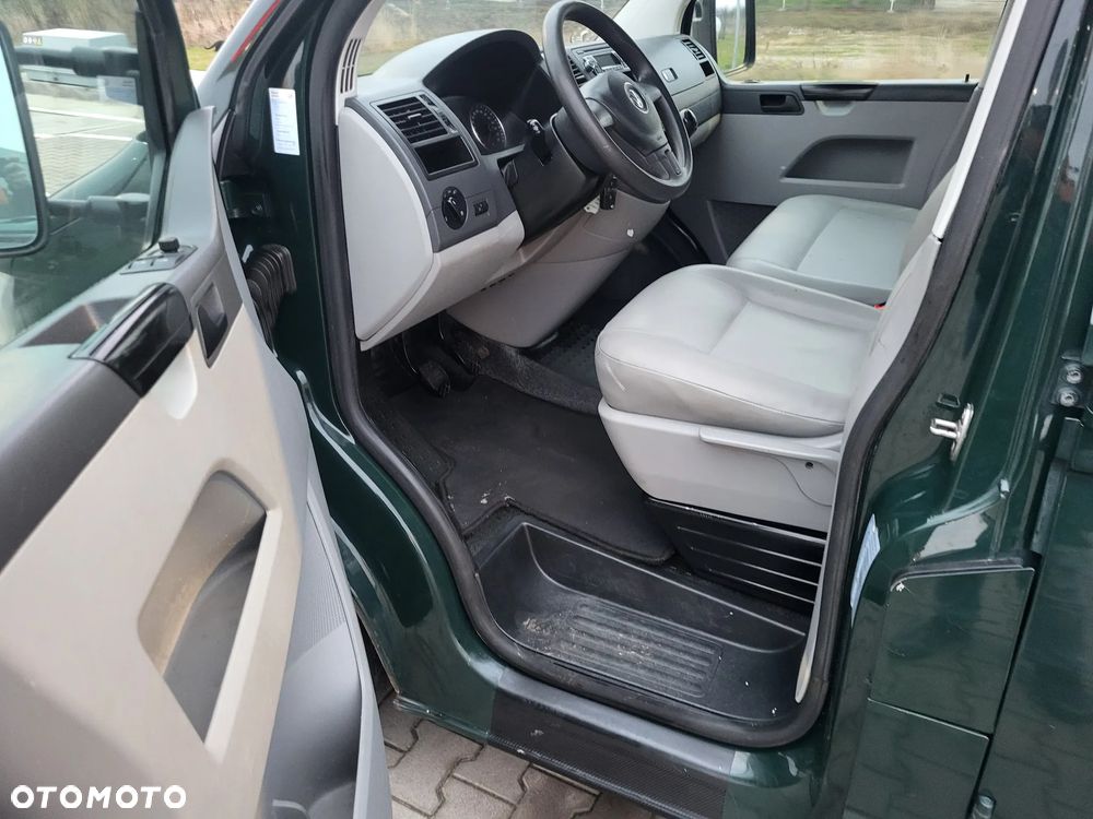 Volkswagen Transporter - 18