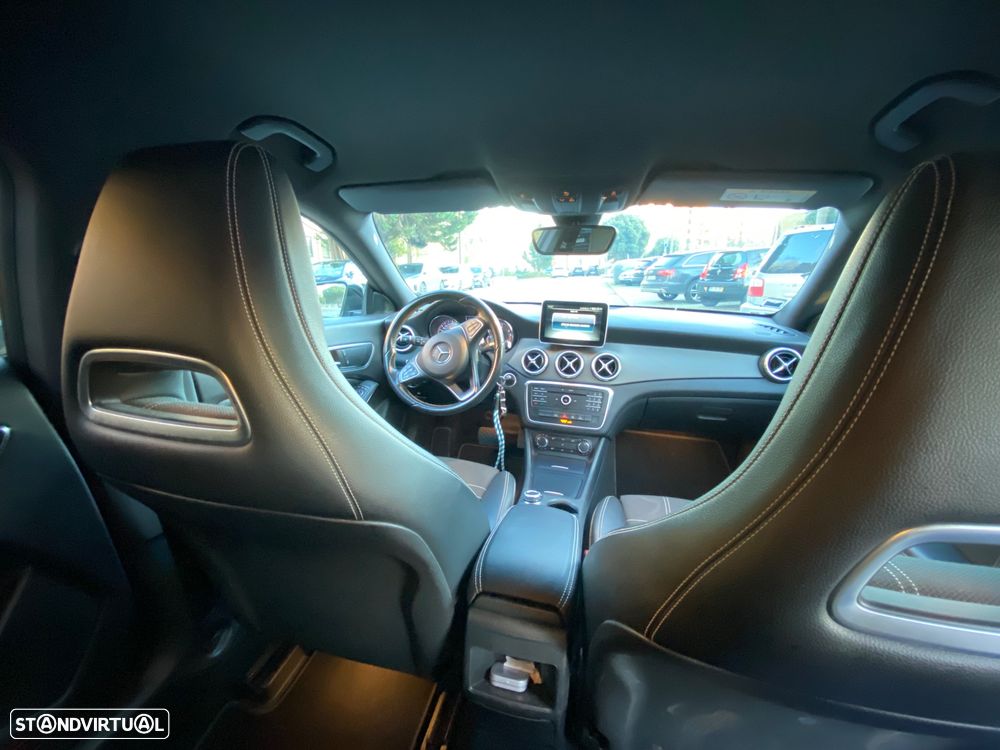 Mercedes-Benz CLA 180 d Shooting Brake AMG Line Aut. - 11