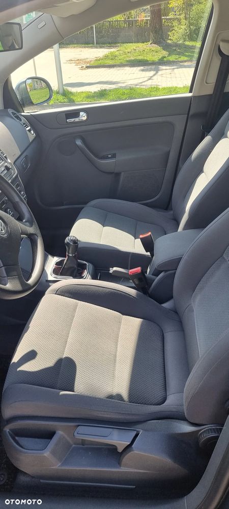 Volkswagen Golf Plus 1.6 FSI Comfortline - 14