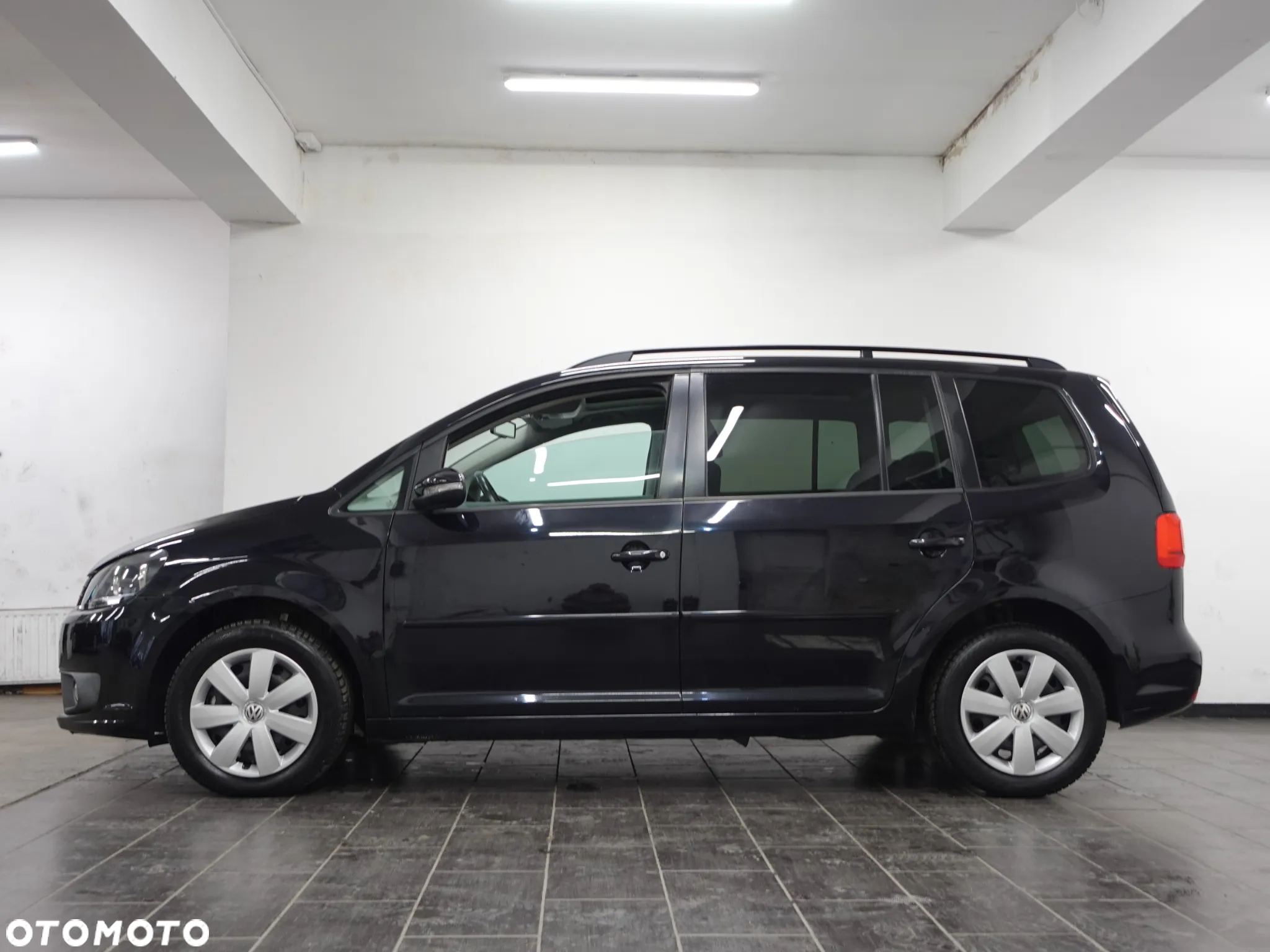 Volkswagen Touran 2.0 TDI DPF Comfortline - 5