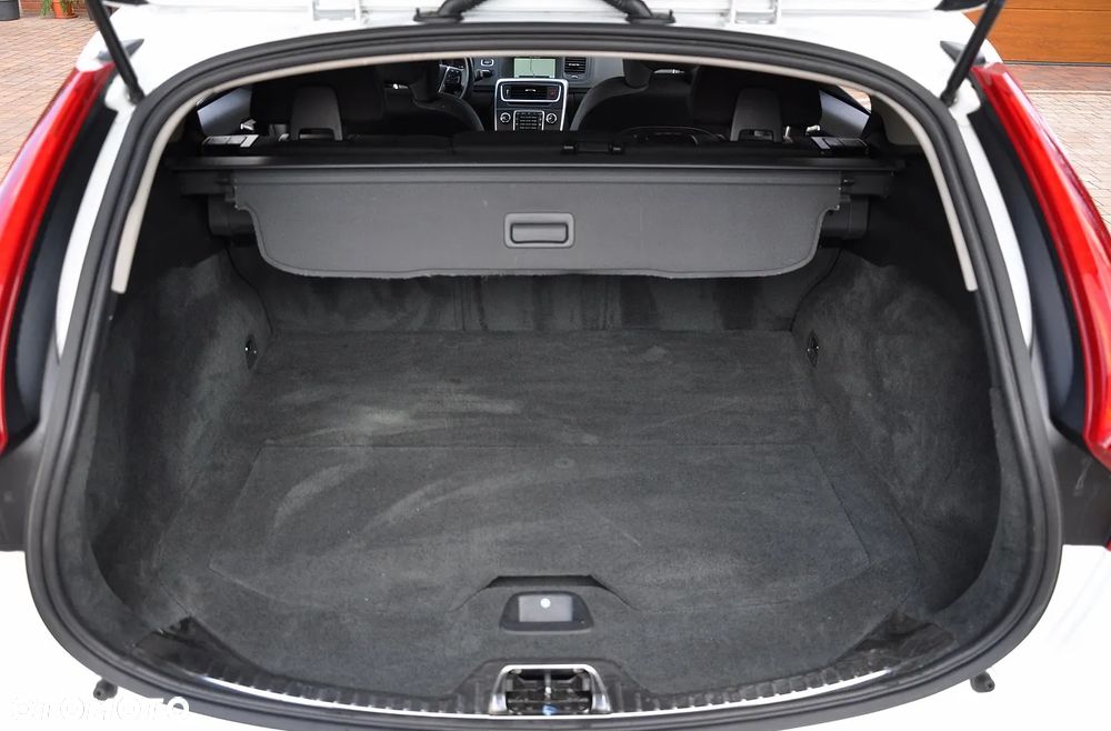 Volvo V60 D4 Geartronic - 23
