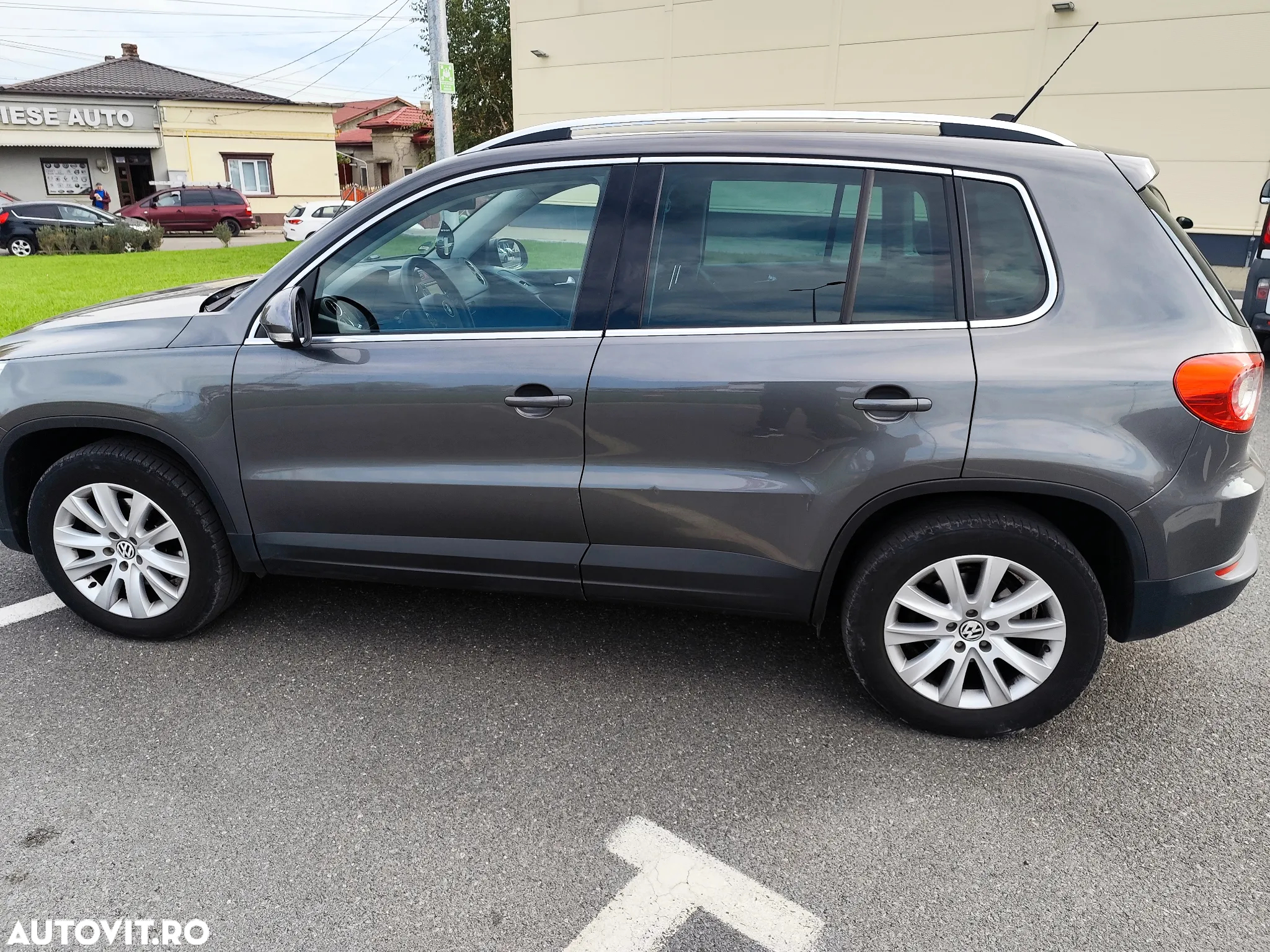 Volkswagen Tiguan 1.4 TSI BlueMotion Technology Exclusive - 4