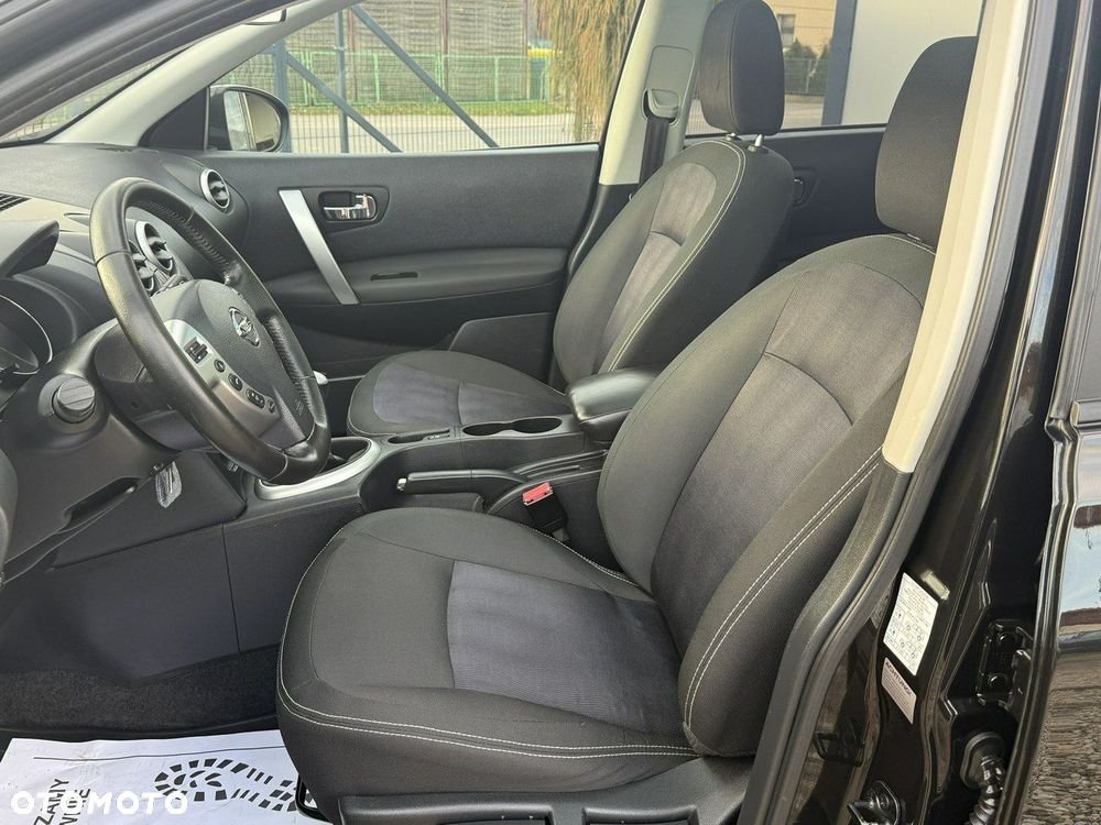 Nissan Qashqai - 25