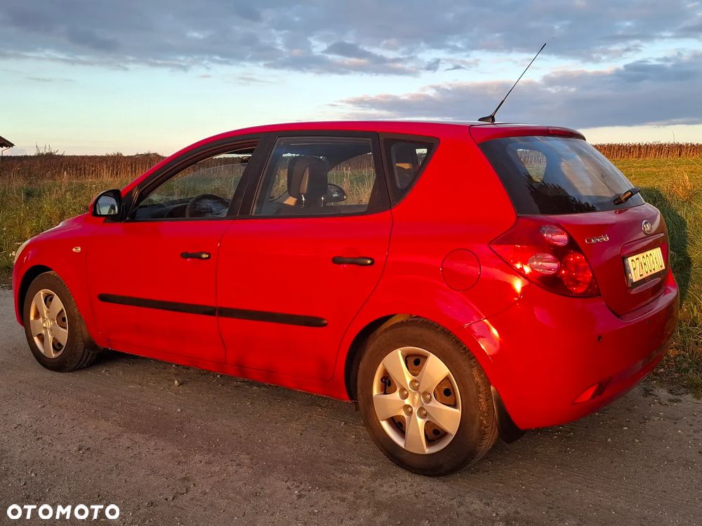 Kia Ceed 1.4 Comfort - 2