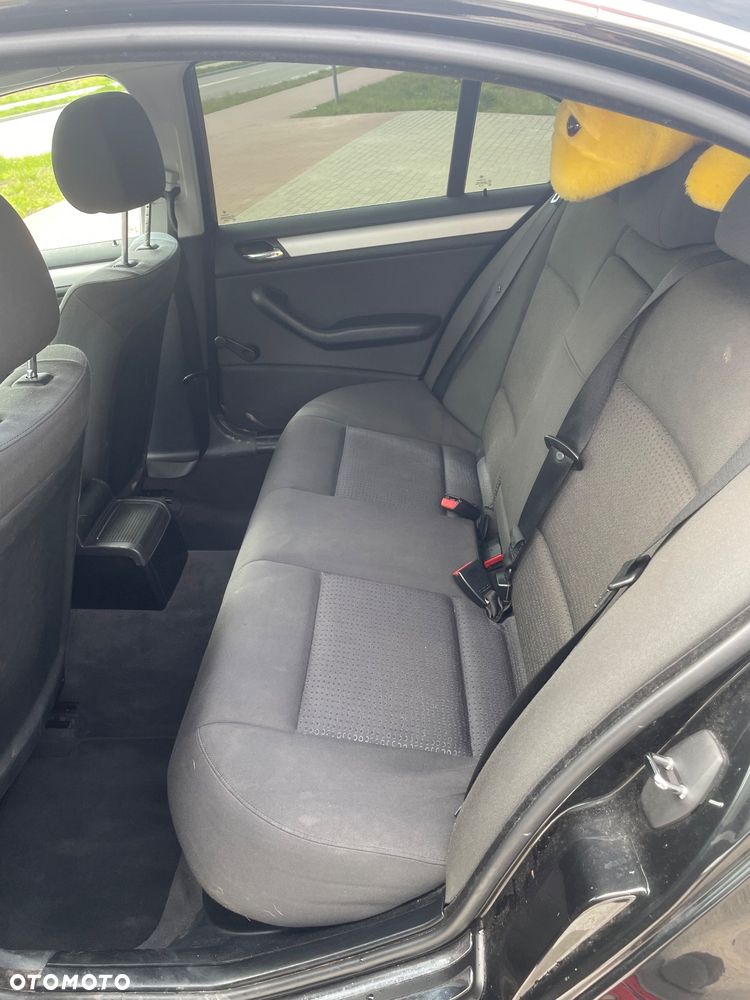 BMW Seria 3 316i - 11