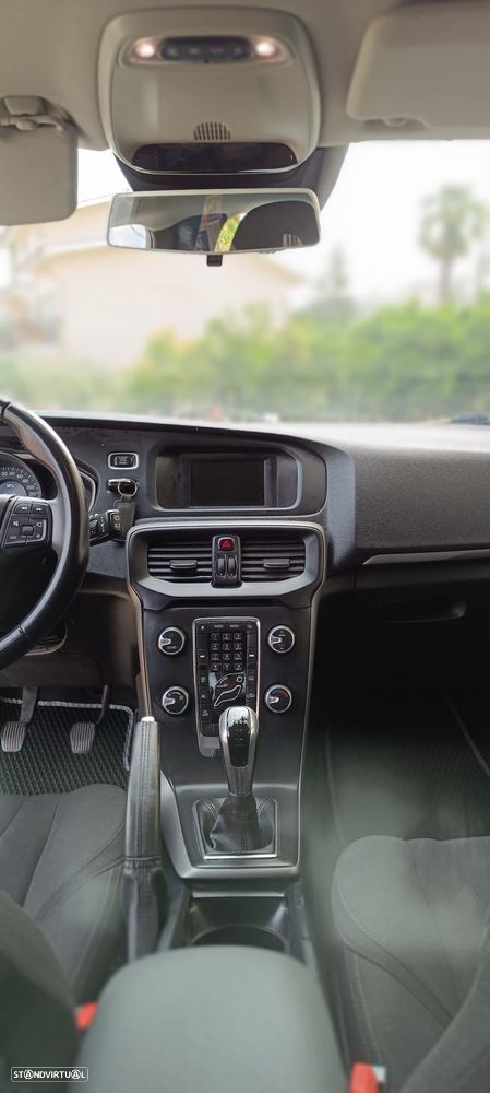 Volvo V40 2.0 D2 Kinetic - 13