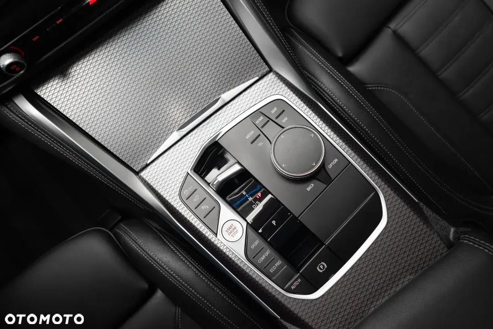 BMW Seria 4 420i - 30